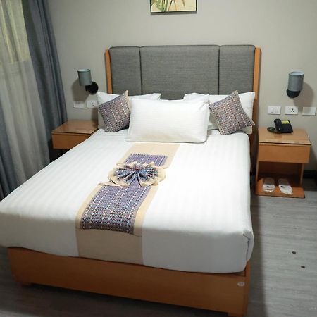 แอมบาสเดอร์ โฮเทล Hotel แอดดิสอาบาบา ภายนอก รูปภาพ