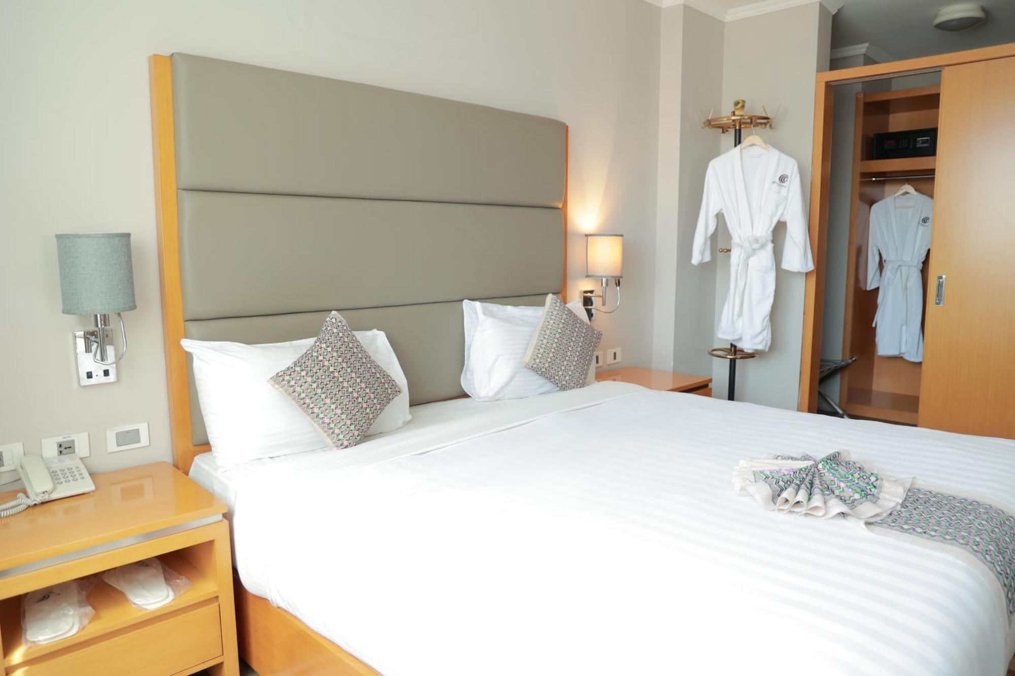 แอมบาสเดอร์ โฮเทล Hotel แอดดิสอาบาบา ภายนอก รูปภาพ