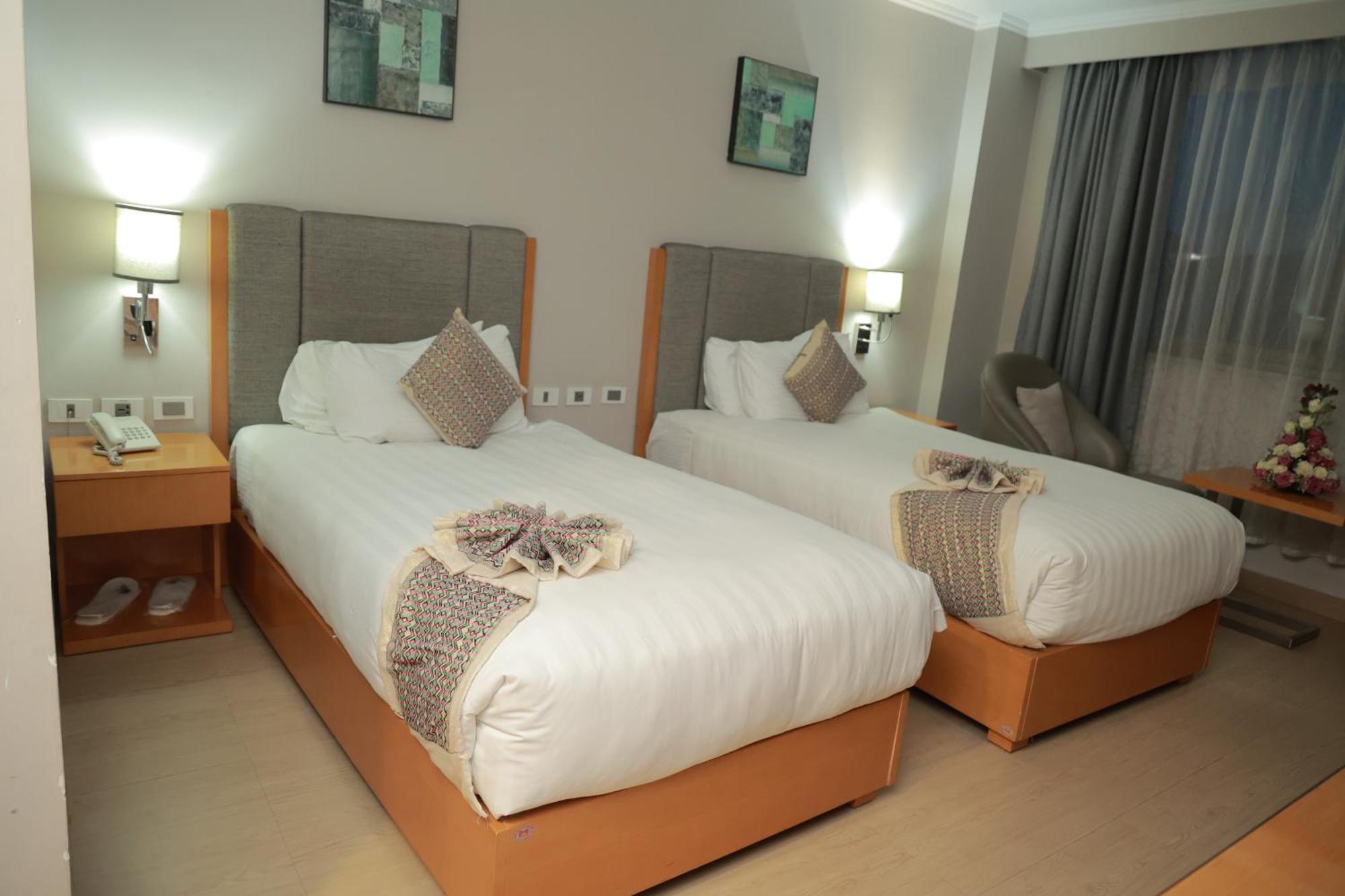 แอมบาสเดอร์ โฮเทล Hotel แอดดิสอาบาบา ภายนอก รูปภาพ